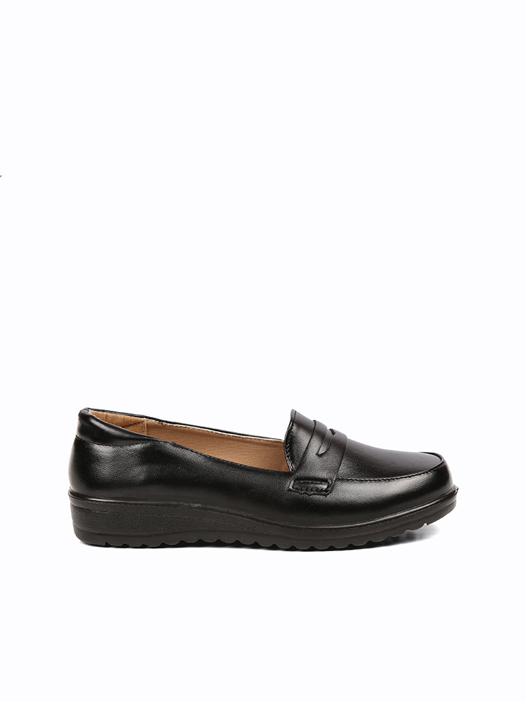 Tess Sandal in Black