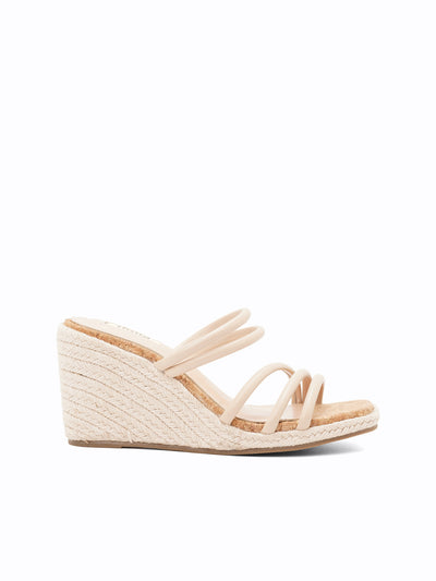 Amice Wedge Slides