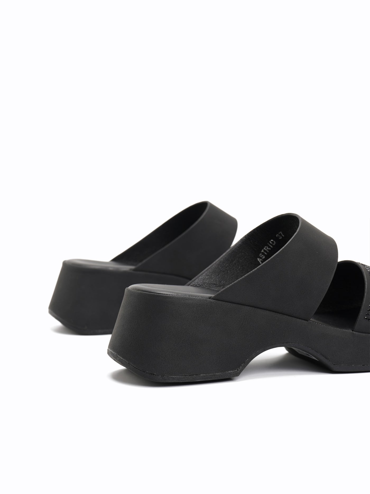 Astrid Wedge Slides