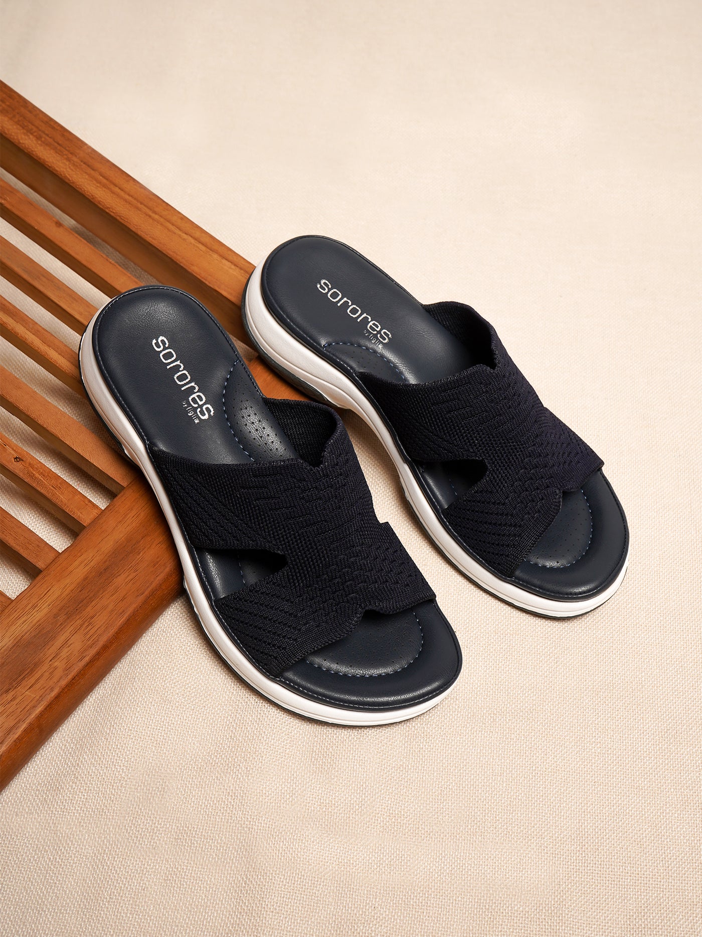 Benedict Flat Slides