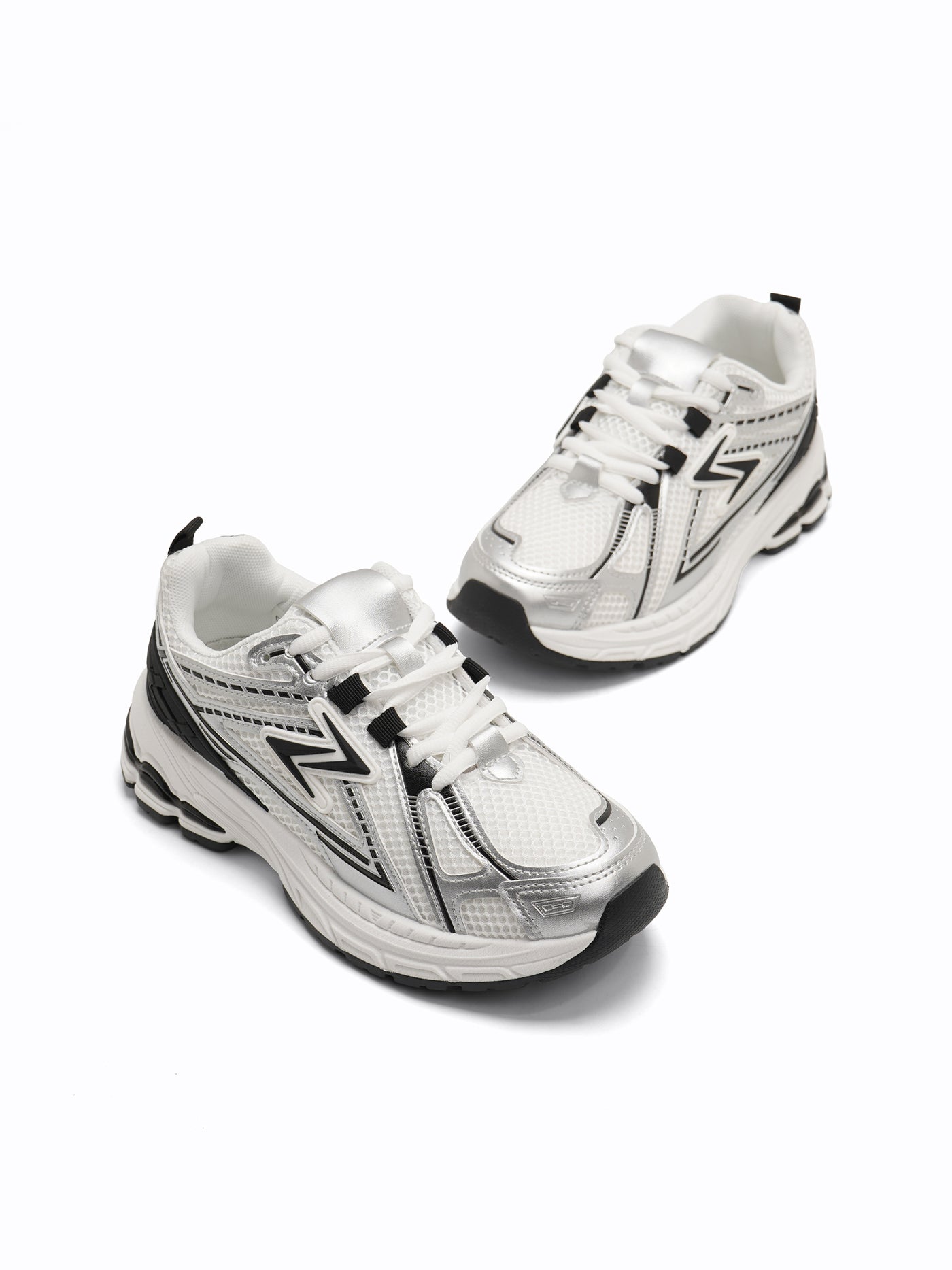 Shubizz Darby Lace Up Sneakers