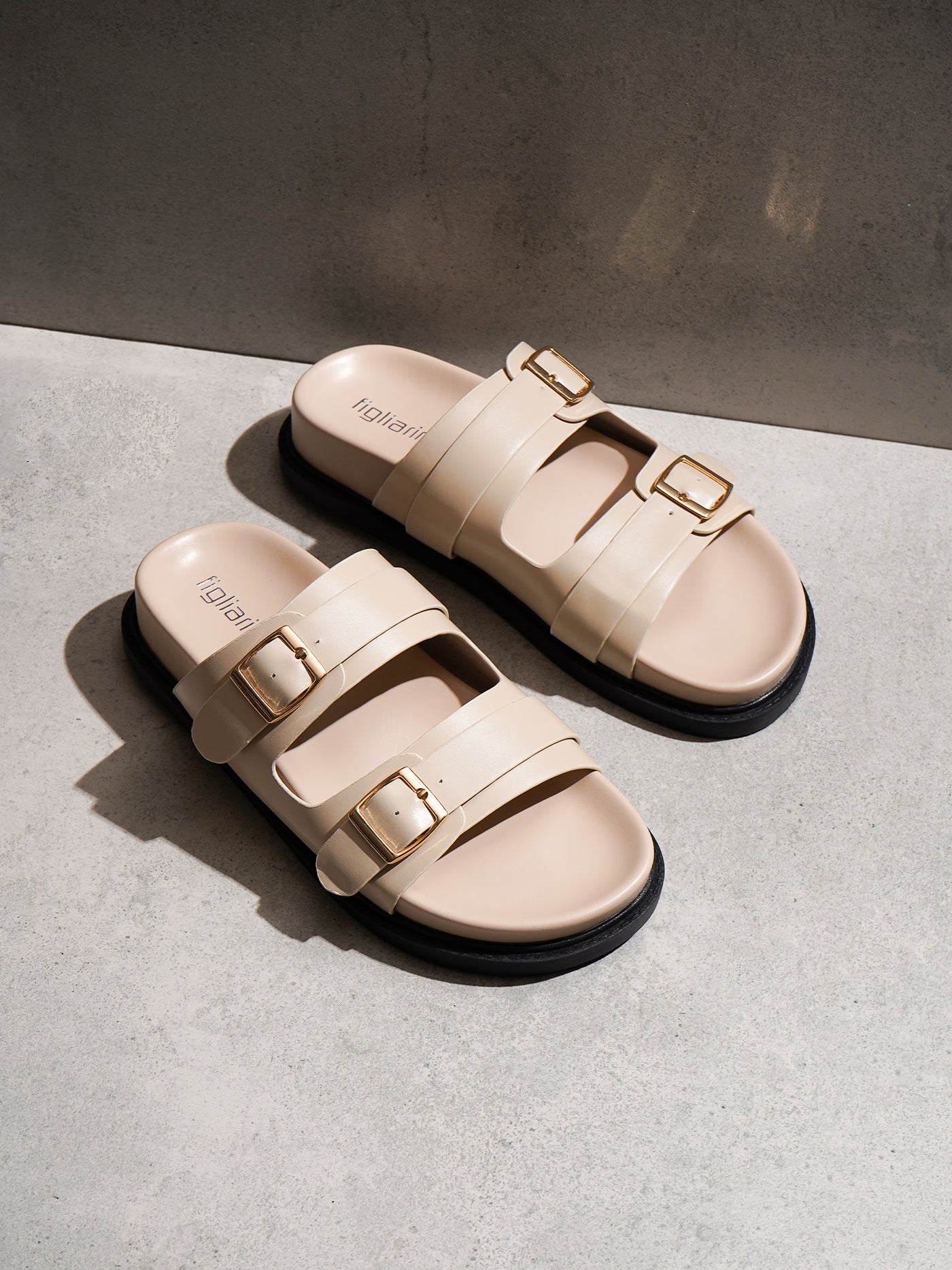 Layton Flat Slides