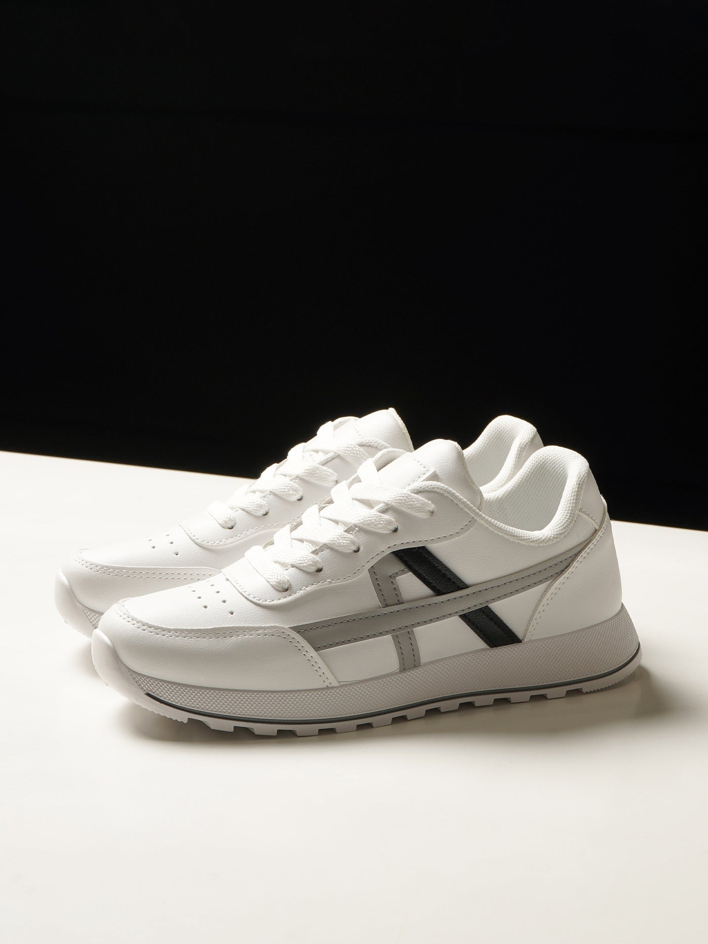 Shubizz Chelsea Flat Sneakers