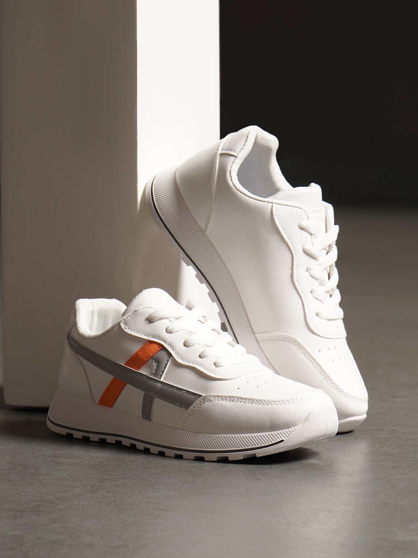 Shubizz Chelsea Flat Sneakers