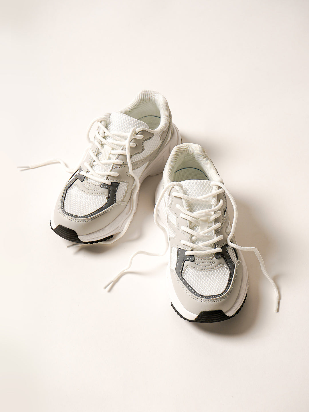 Shubizz Trenton Lace Up Sneakers – Figlia