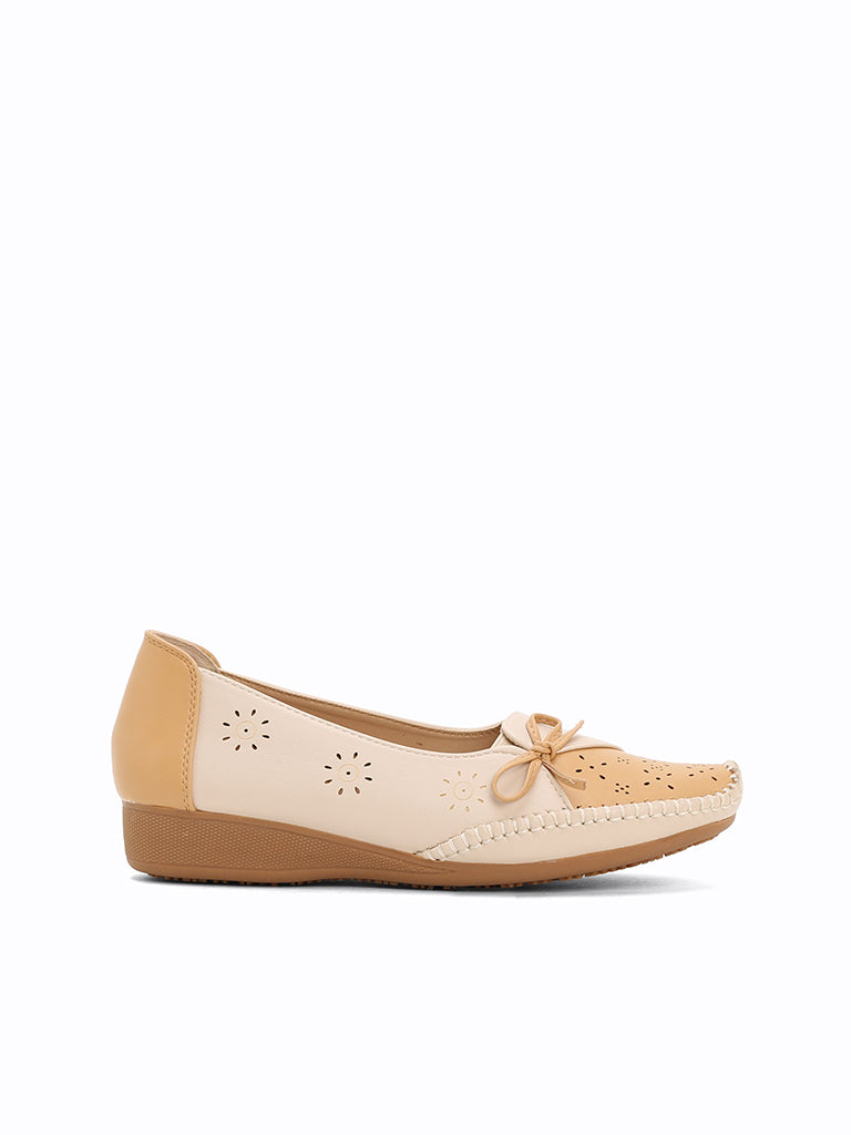 Cynthia Wedge Moccasins