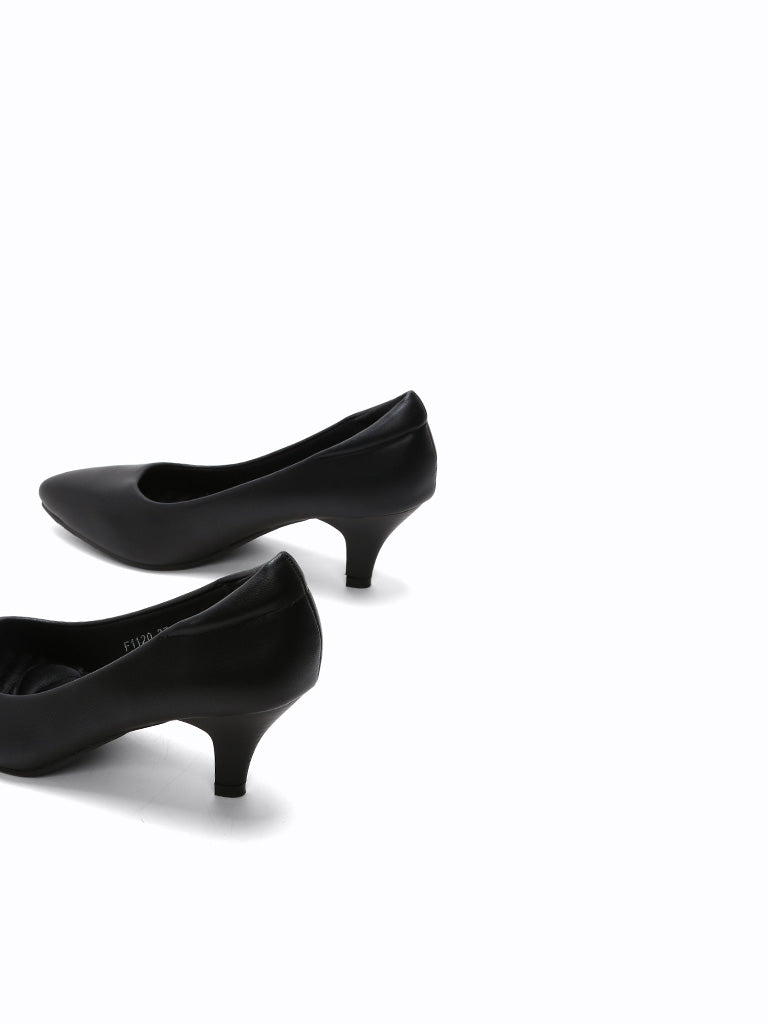 Varda Heel Pumps