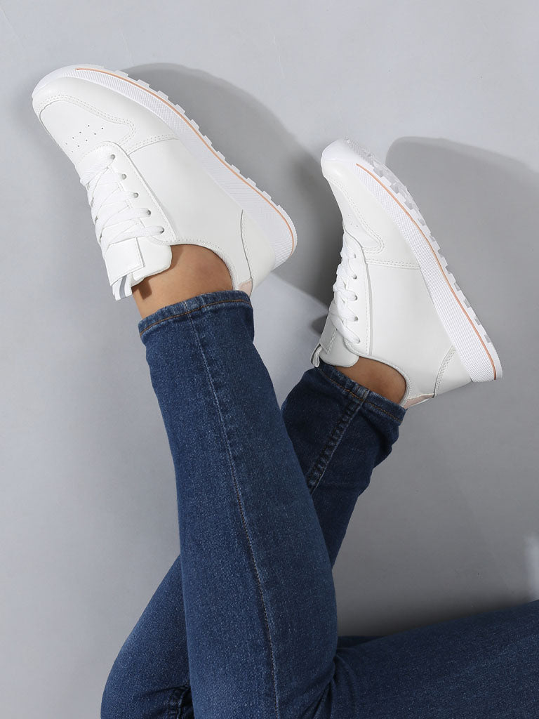 Shubizz Moscow Flat Sneakers (PLEASE GET 1 SIZE BIGGER)